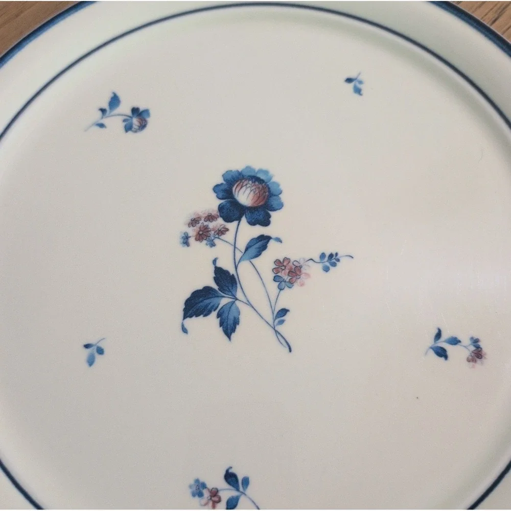 Noritake Keltcraft Blue Chintz #9104 Dinner Plates Ireland 10.5